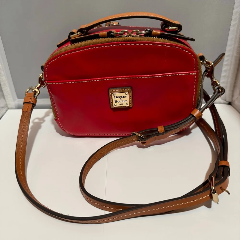 Dooney & Bourke Red Leather Belvedere Ambler Crossbody Bag, Like New, Authentic - Picture 3 of 12